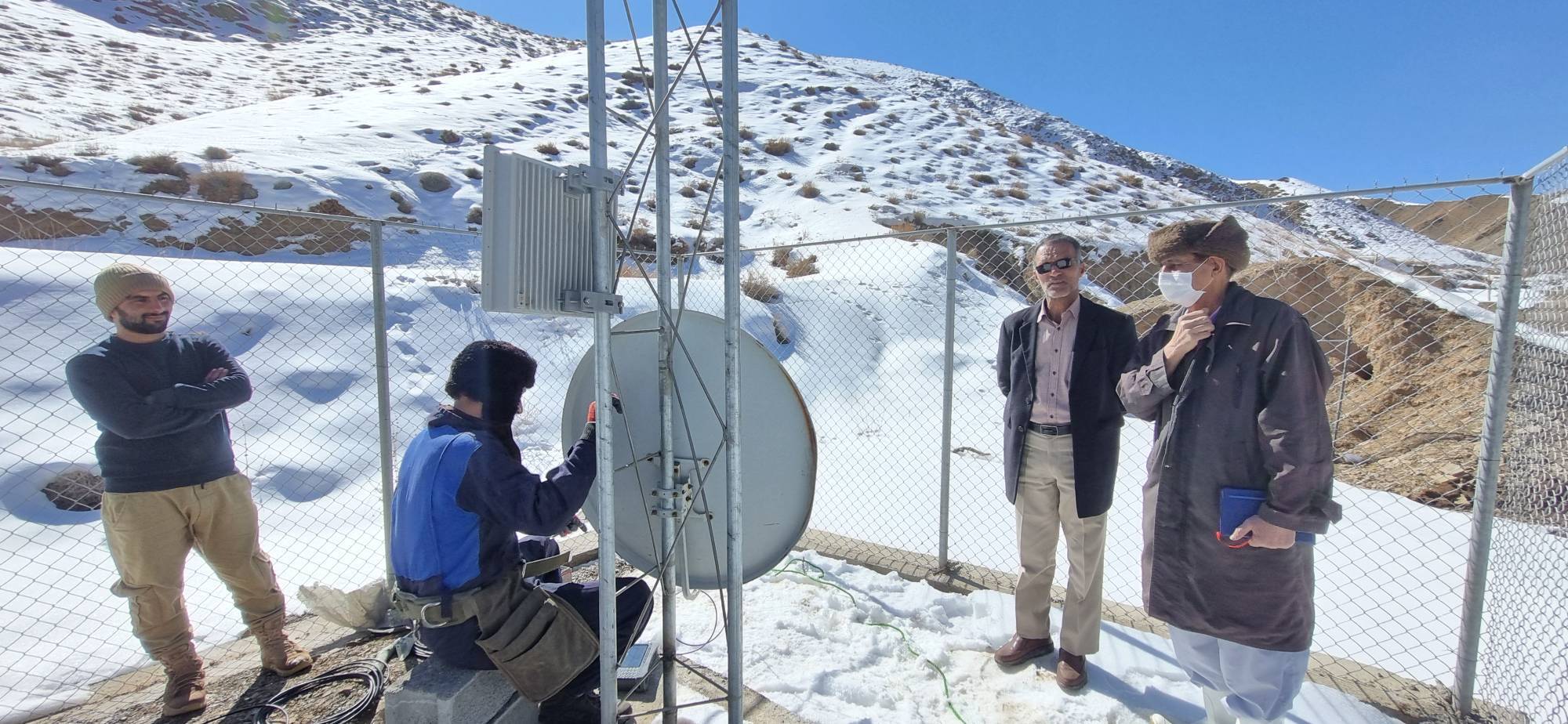 بهره‌مندی اهالی روستای رجنه‌ای درمیان از شبکه‌های تلویزیونی دیجیتال