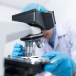 طراحی دستگاه تولید خودکار میکرونیدل تجزیه‌پذیر برای درمان‌های پوستی
