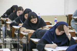 از اعتراض دانش‌آموزان تا دفاع مسئولان؛ روایتی از حواشی المپیاد زیست